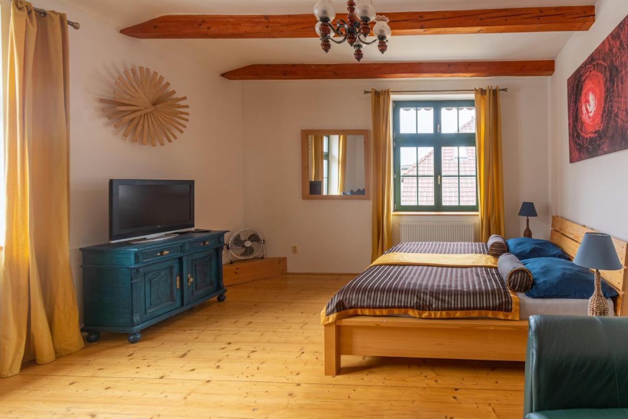 Apartment Sirius F In Center Of Cb Ceske Budejovice Esterno foto