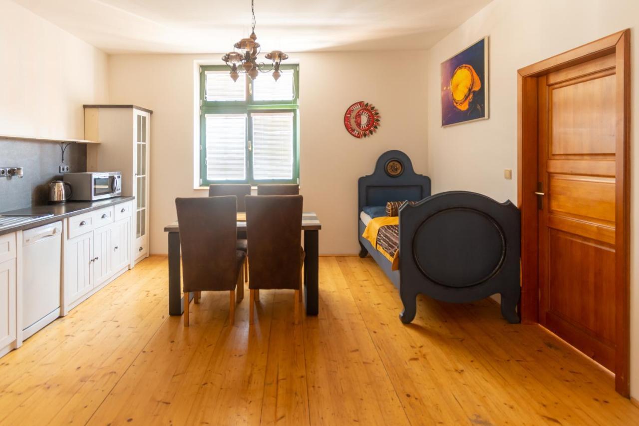 Apartment Sirius F In Center Of Cb Ceske Budejovice Esterno foto